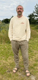 Sudadera de cuello redondo color crema La Fammilia