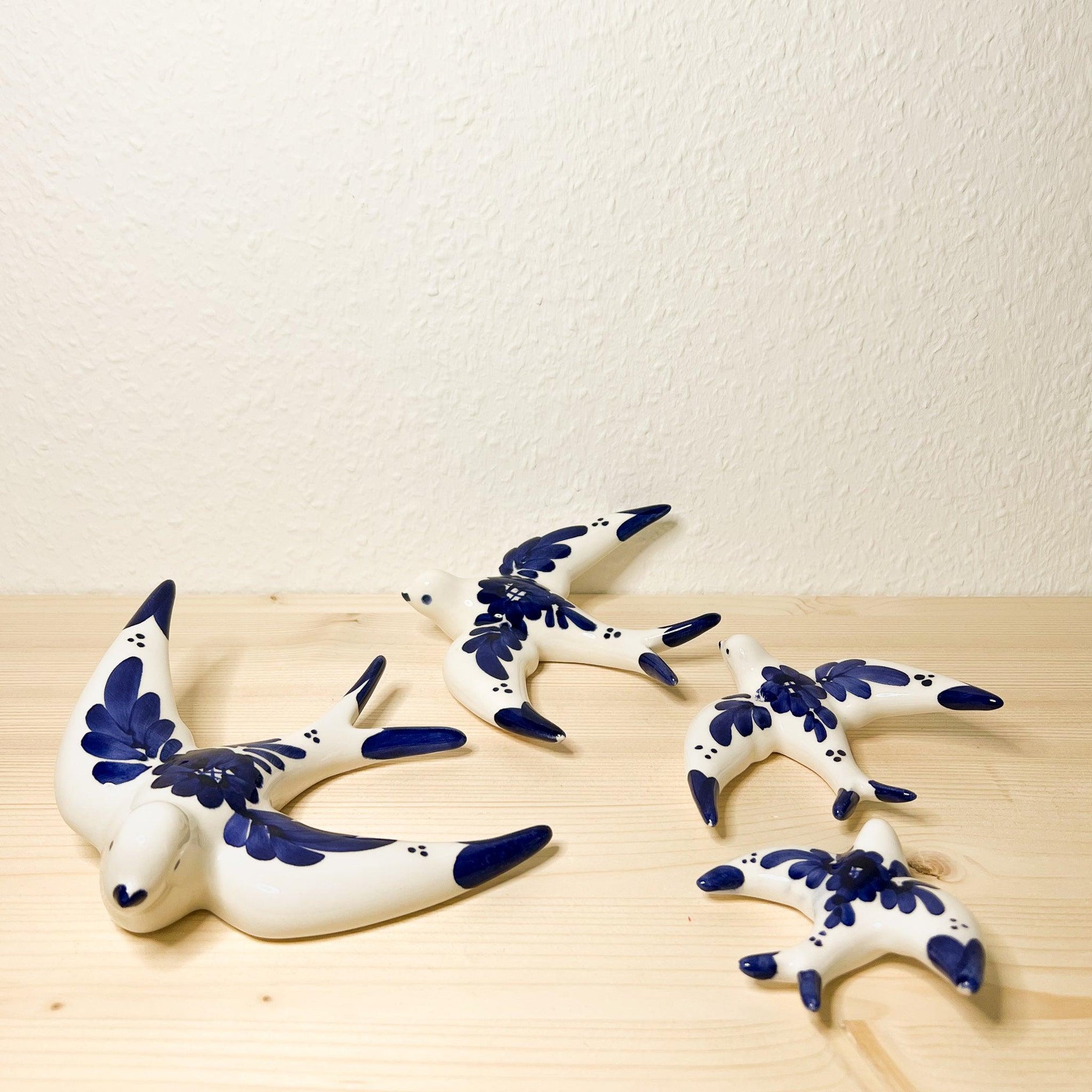 Wandskulptur „Die Schwalbe“ – 3er Set, Handgefertigt In Spanien – 17x17x7 Cm, Schwarz, Mediterraner Deko-Look
